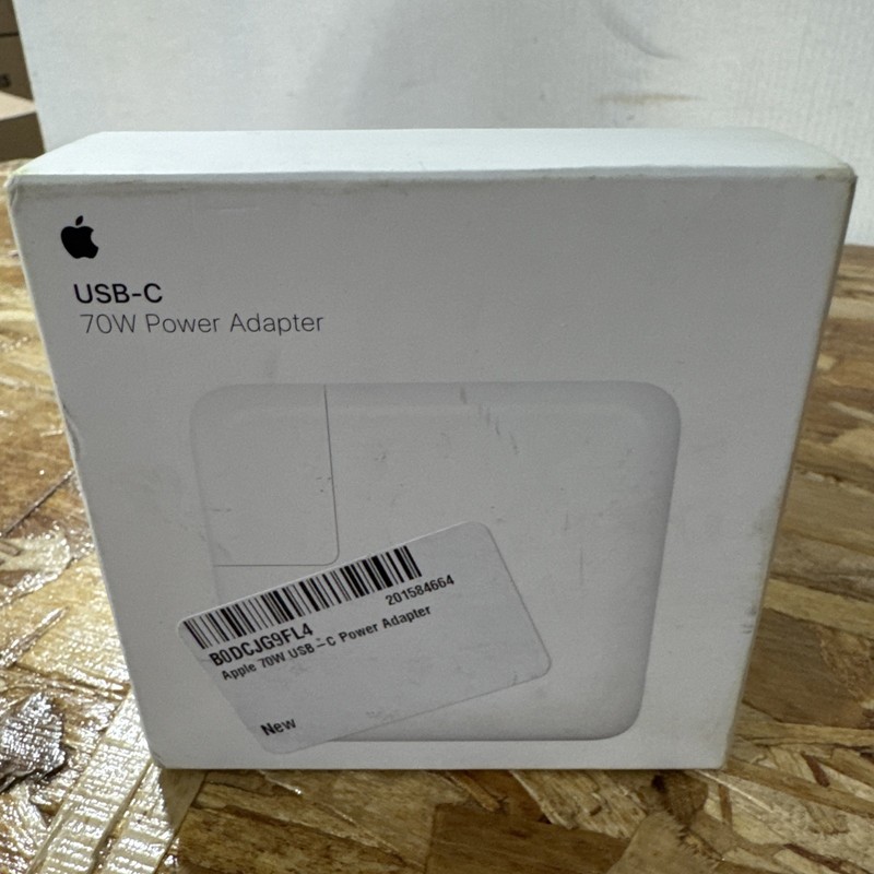 Genuine Apple A2743 70W USB-C Power Adapter MXN53AM/A White – New Sealed