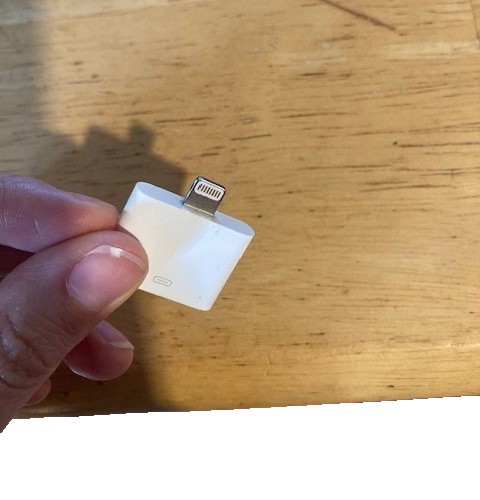 Apple 30 Pin Connector to Lightning Adapter, model A1468 gallery