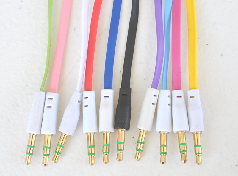 50 Lot AUX FLAT NOODLE 3FT CABLES FOR iphone 6 4s 5 5s ipod mp3 stereo audio amp
