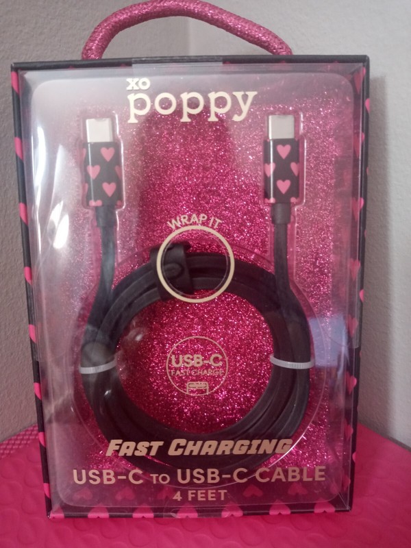 XO Poppy Fast Charging USB-C To USB-C Cable 4 Feet Black with Hearts NIB