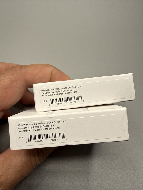 2x Original Apple MUQW3AM/A 1M 3Ft White Lightning to USB Cable - A1 gallery