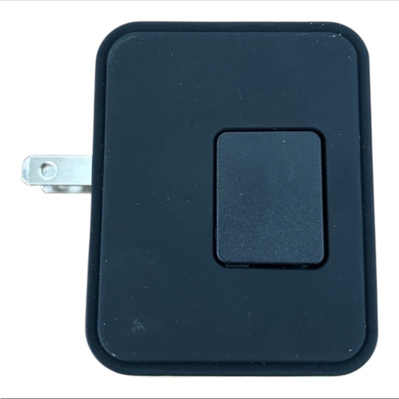 Worldwide Universal Green & Black All-in-One Travel Adapter gallery