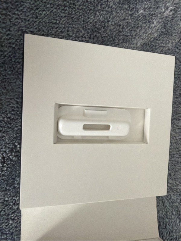 Apple Universal Dock 2006 iPod Remote & Dock gallery