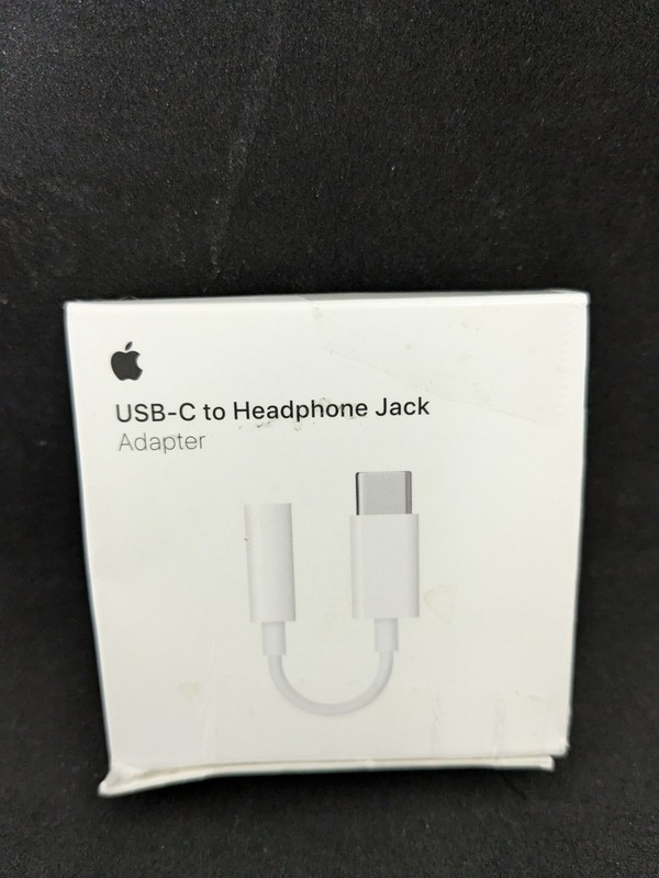 Apple MU7E2AM/A USB-C to 3.5 mm Headphone Jack Adapter