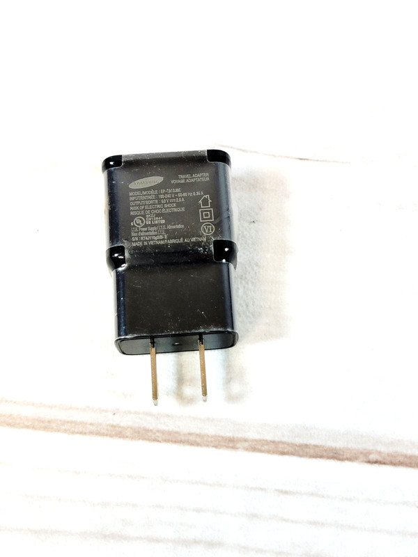Genuine SAMSUNG 10W Travel Adapters EP-TA12JBE