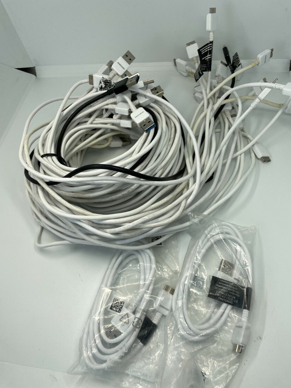 lot of 25 Genuine Samsung Charging / Data Cable for Galaxy S5 Note 3