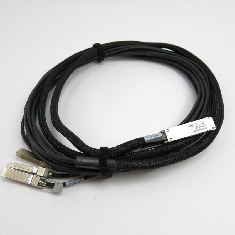 Cisco Cable qsfp-4sfp10g-cu5m Passive Copper Breakout Splitter Cable, Black, New