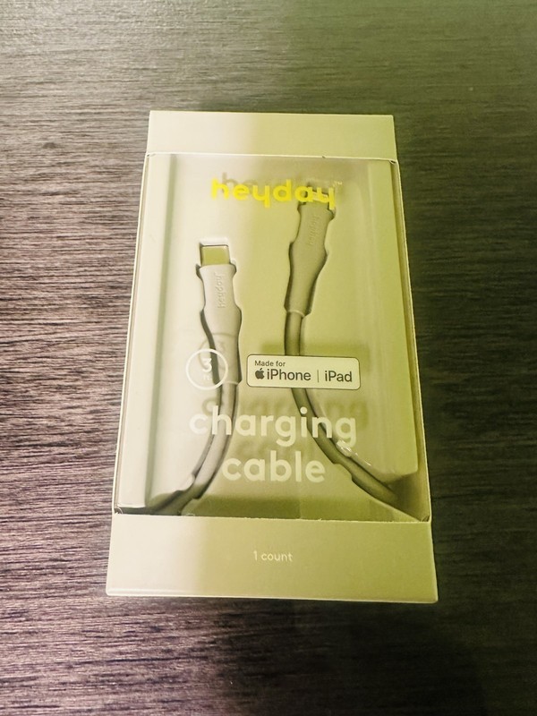 Heyday 3ft Charging Cable LightN to USB-C iPhone iPad - Gray gallery