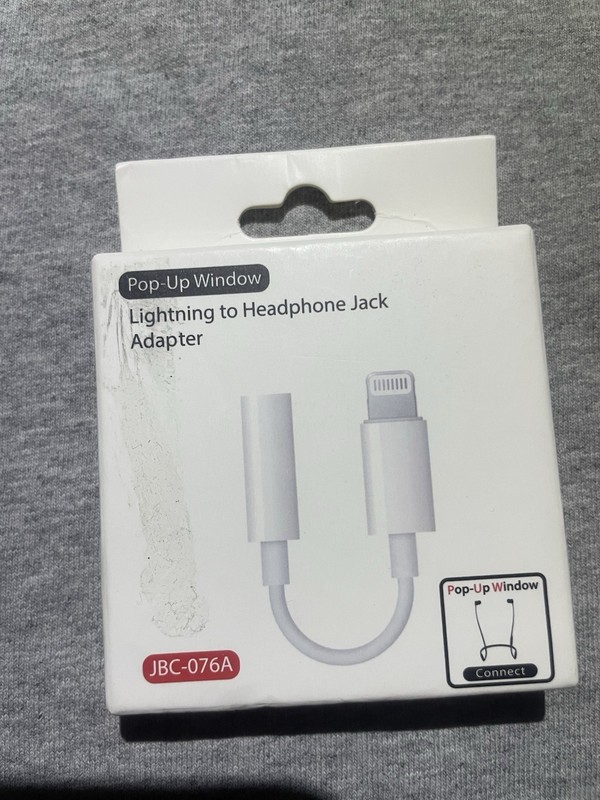 Lightning to Headphone Jack Adapter for Apple Pop-Up Window White JBC-076A