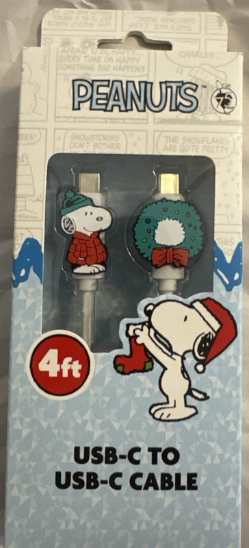 🎄 Peanuts USB-C Charging Cable - Snoopy Christmas Wreath 4FT Data/Sync Cord