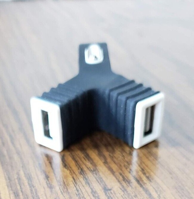 Duel Port USB Universal Phone Charger and Adapter gallery