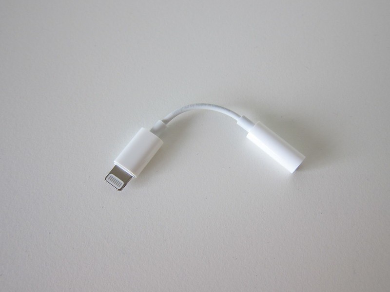 Genuine Apple iPhone Lightning to 3.5mm Headphone Jack - A1749 gallery
