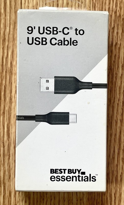BEST BUY ESSENTIALS 9 FEET USB-C TO USB CABLE~ NEW￼