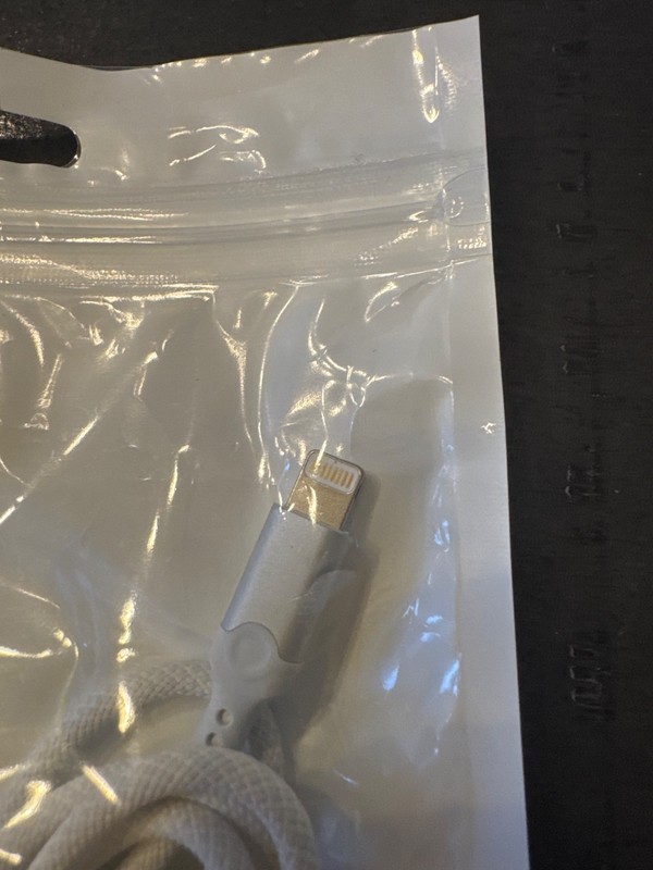 3.3ft USB C to Cable - White gallery