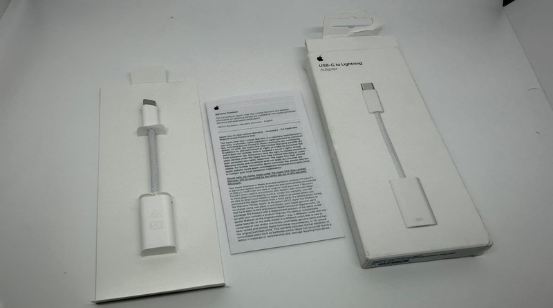 Apple USB-C to Lightning Adapter - MUQX3AM/A A2868 OEM. Excellent gallery