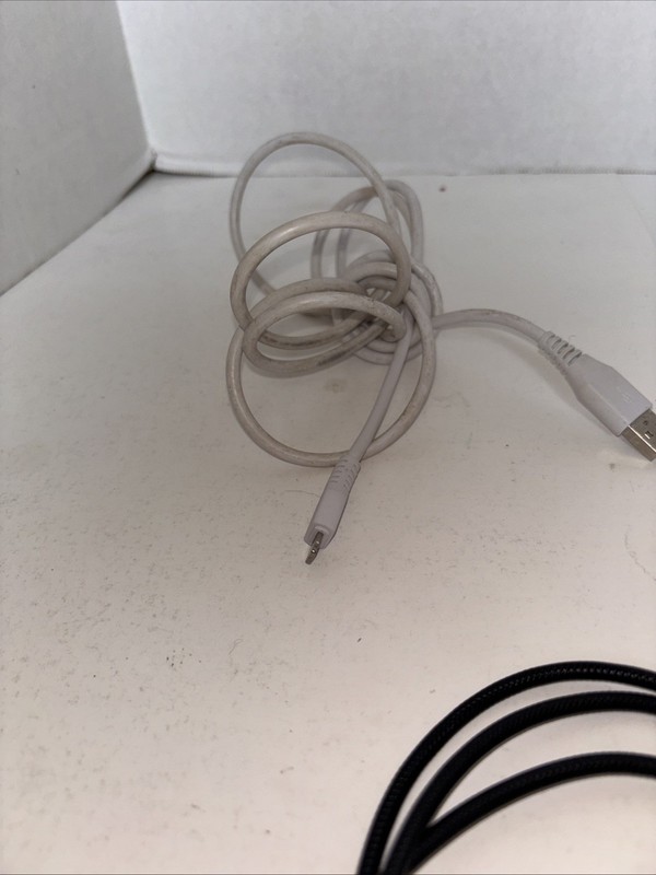 Lot Of 8 Various Charger Cords gallery
