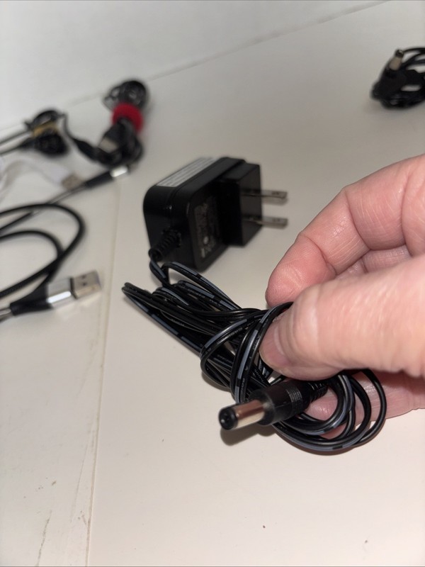 Lot Of 8 Various Charger Cords gallery
