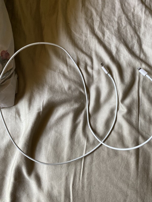 Apple MKQ42AMA Lightning to 2m USB-C Cable