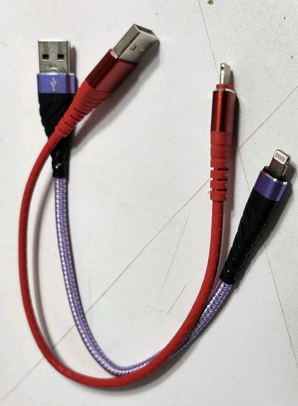 LOT 12 OLD iPhone APPLE CHARGERS Different Lengths Plus 2 Car Plug-In Chargers gallery
