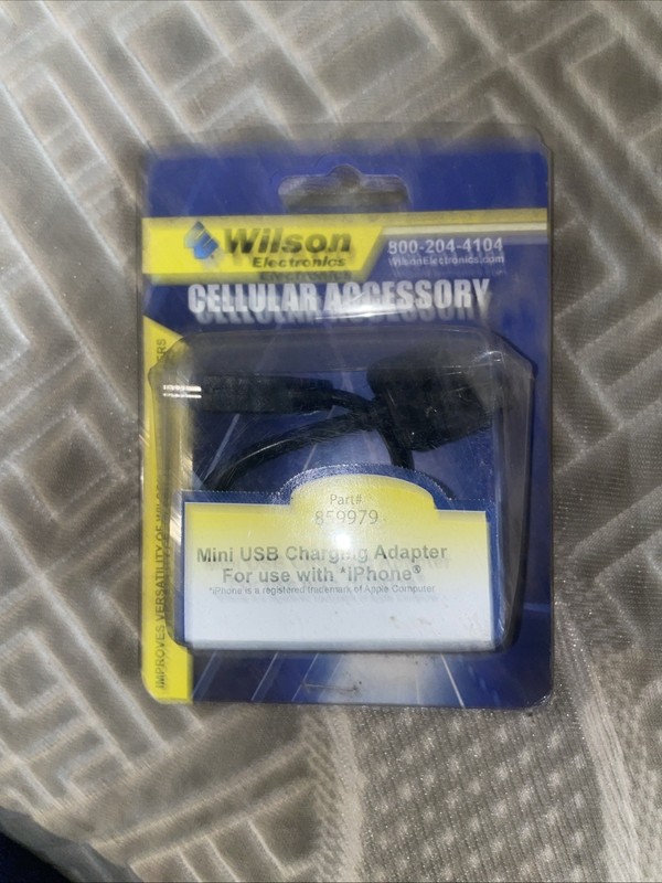 Wilson Electronics Sleek To Phone 30-pin iPhone Charging Cable-859979