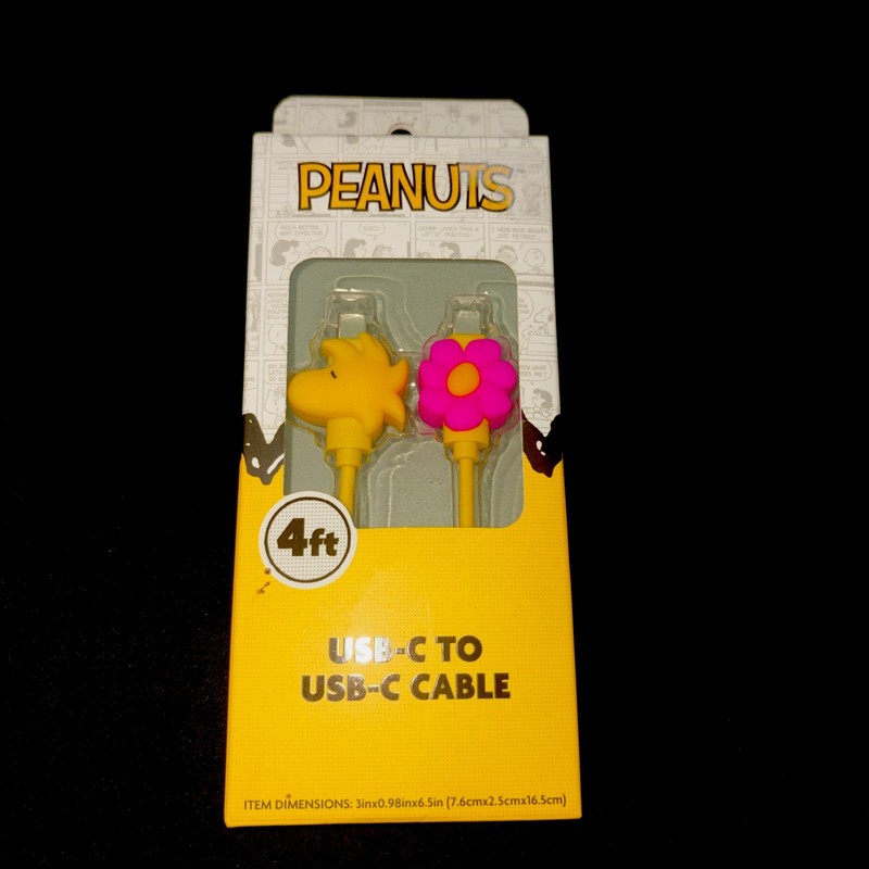 Peanuts 4 foot USB-C to USB-C cable