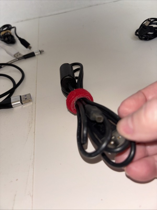 Lot Of 8 Various Charger Cords gallery