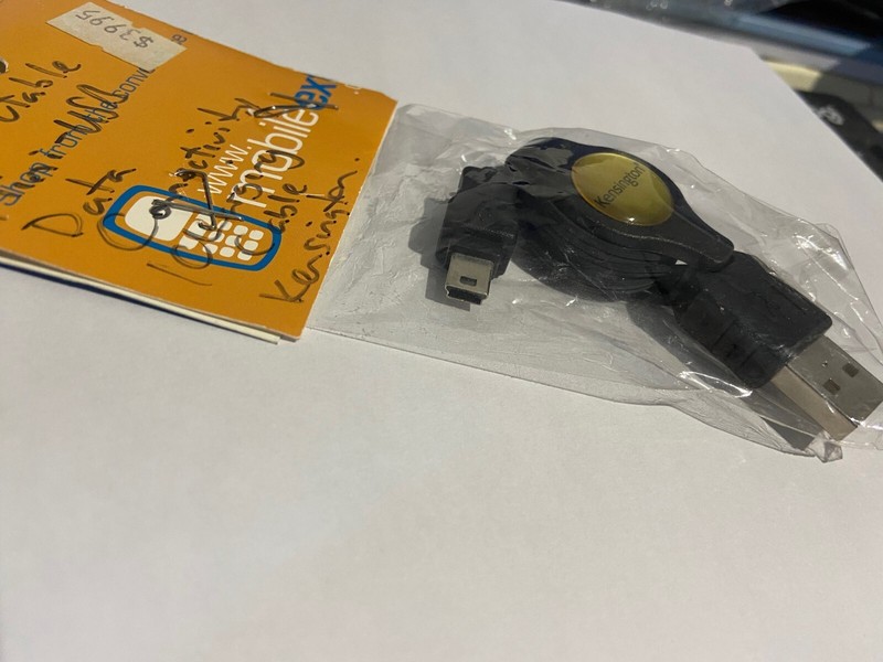 Mini USB Charge & Data Connectivity USB Retractable Flat Cable Black Kensington. gallery