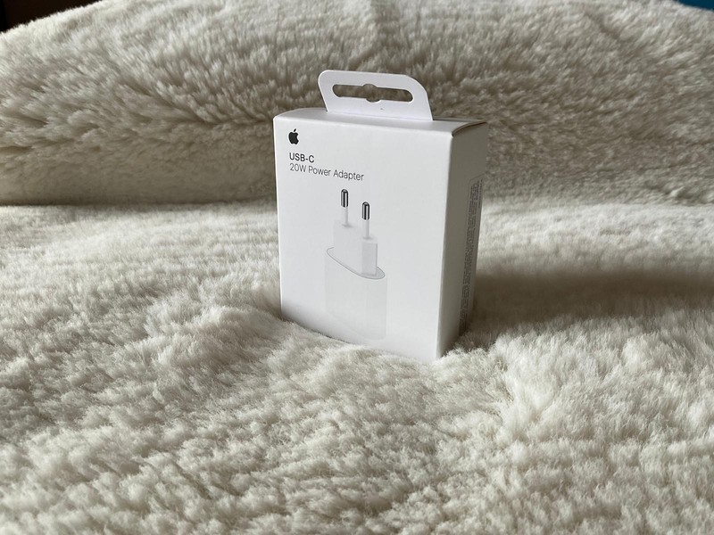 Genuine Apple 20W USB-C Charger Fast Power Supply iPhone 13 14 15 16 17 gallery