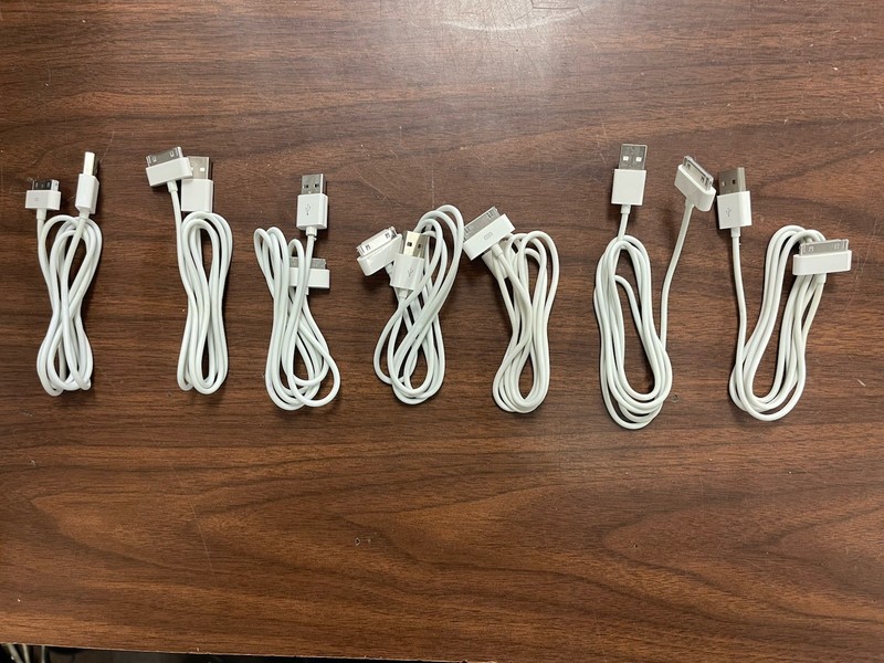 Lot Of 7 USB Data Cable Charger For iPhone 4 4G 4S iPad 1/2/3 iPod Nano