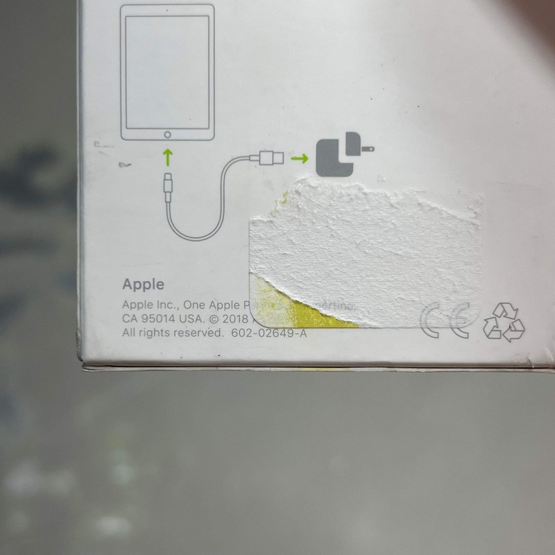 APPLE Compact Fast Charging USB Power Adapter 12 Watt White MGN03AM/A (Return) gallery