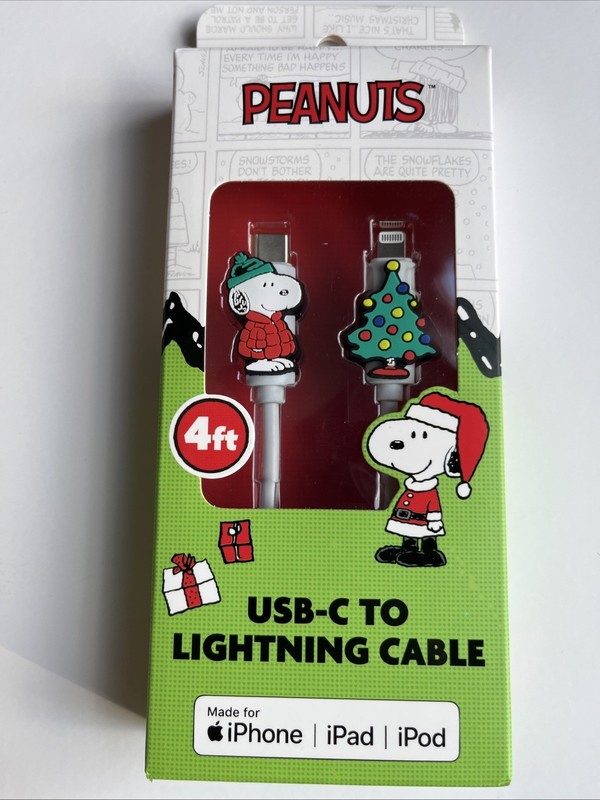 🎄 Peanuts USB-C Charging Cable – Snoopy Christmas Wreath 4FT Data/Sync Cord