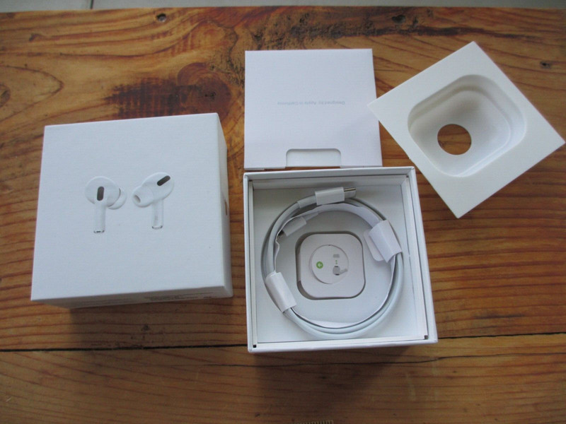 Genuine OEM Apple USB-C Lightning Charger Charging Cable in AirPods Pro Box Case gallery