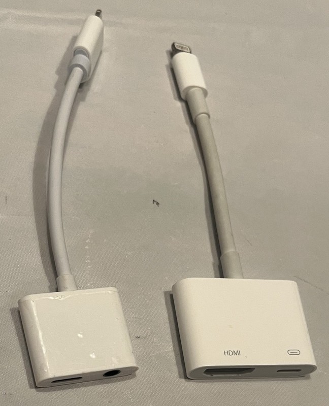 Lot 2 Apple Lighting Charging Cable - 1x 3.5mm Headphone Jack + 1x A1438 AV gallery