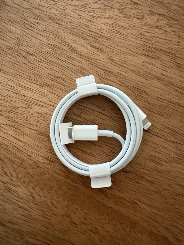 APPLE Factory OEM USB Cable for IPhone USB-C to Lightening Brand NEW!
