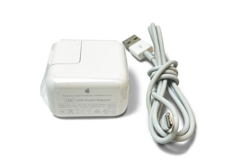 Lot of 100 Genuine Apple 12W USB Power Adapter Charger w/ Lightning Cable A2167 gallery