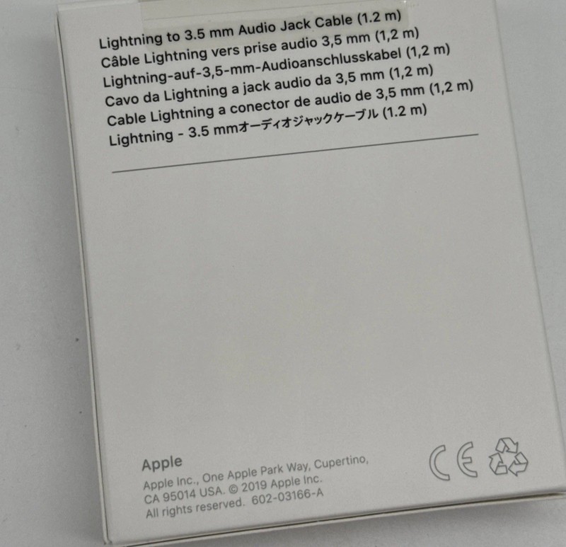 GENUINE APPLE LIGHTNING TO 3.5MM AUDIO JACK CABLE ADAPTER - BLACK A1879 gallery
