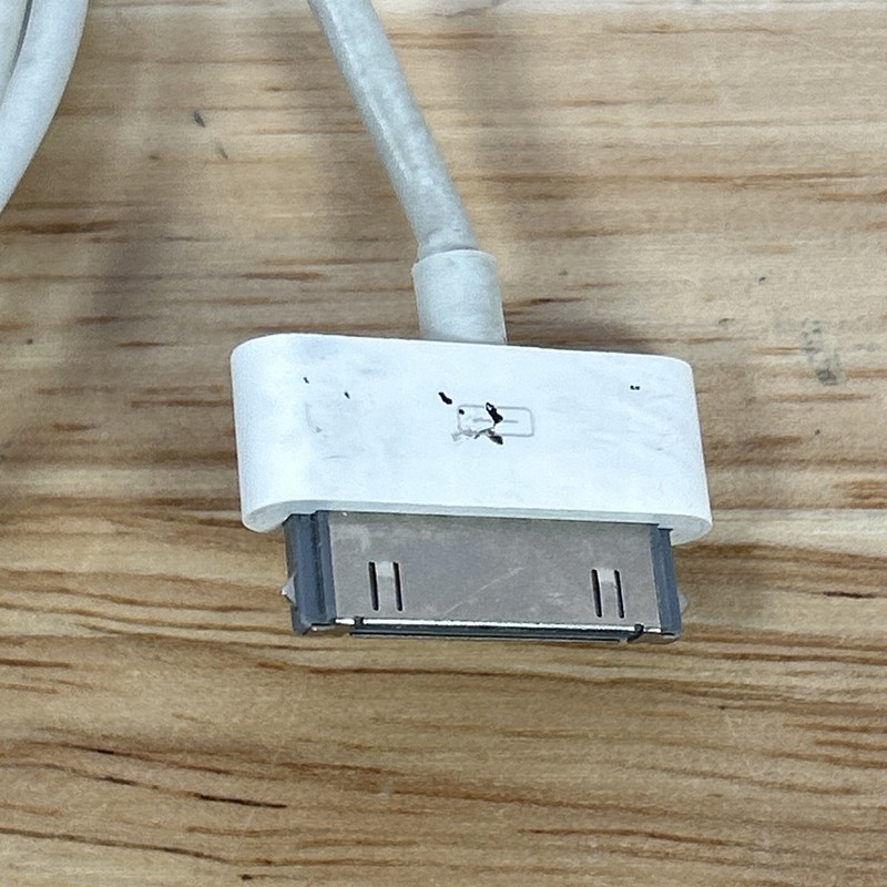 30 Pin Apple USB Cable 42" Charger for iPhone 4 4G 4S 3GS iPod iPad 1/2/3 gallery