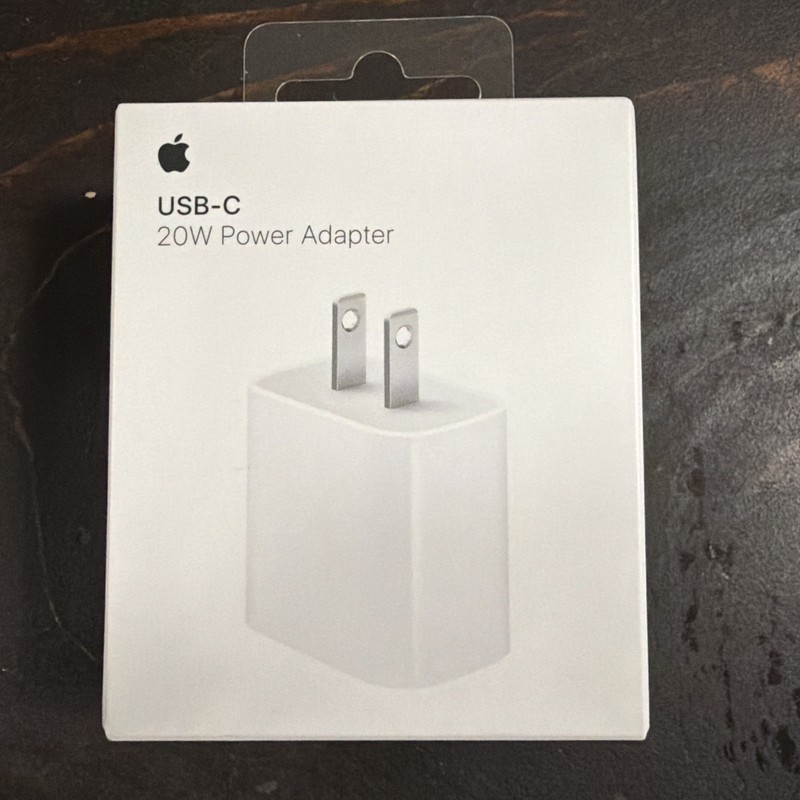 Apple USB-C 20W Power Adapter – Brand new in Sealed Box