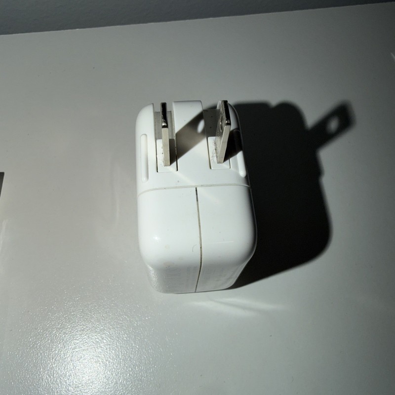 OEM Genuine Original Apple 10W/12W USB Wall Charger Power ADAPTER pre owned gallery