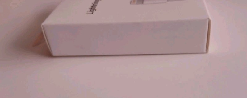 Apple 1M Lightning To USB Cable A1480 gallery