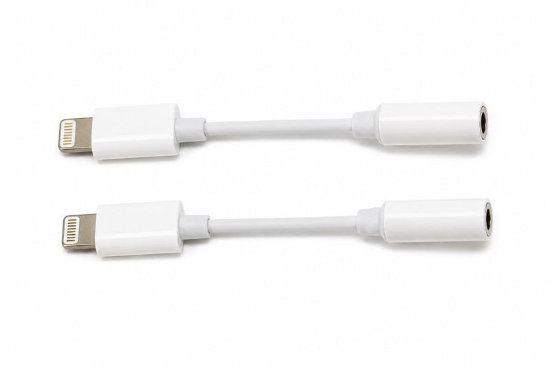 MFi Certified Audio Adapter 3.5mm Headphone Jack Dongle for iPhone iPad Lot of 2