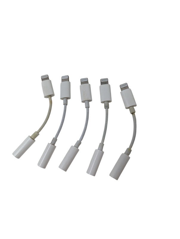 Apple A1749 Lightning to 3.5mm Headphone Jack Adapter Lot of 5