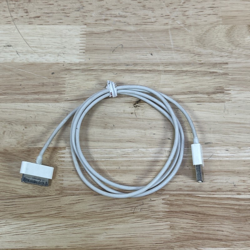 30 Pin Apple USB Cable 42" Charger for iPhone 4 4G 4S 3GS iPod iPad 1/2/3 gallery