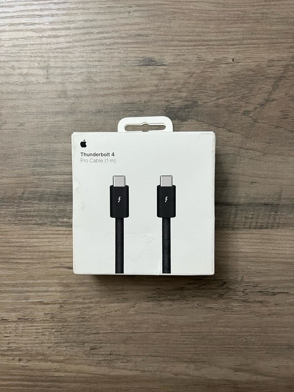 Apple Thunderbolt 4 Pro USB-C Cable, 1m - Black, Genuine gallery