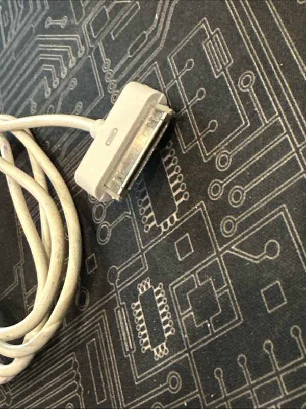 Genuine Apple USB Data Sync Cable Cord Charger iPod iPad iPhone 1 2 3 4 Touch gallery