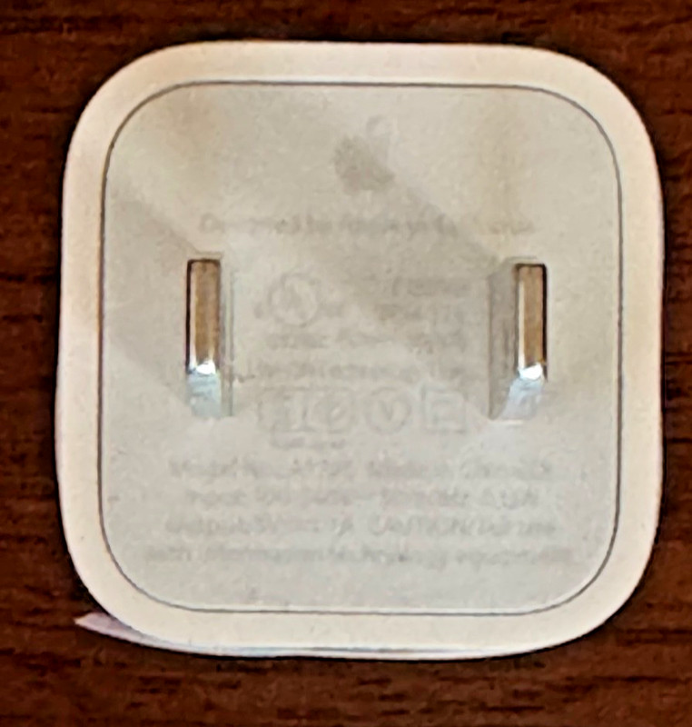 Lot of 5 - Apple USB Power Adapter Charger Wall Cube 5 Watt / 10 Watt / 12 Watt gallery