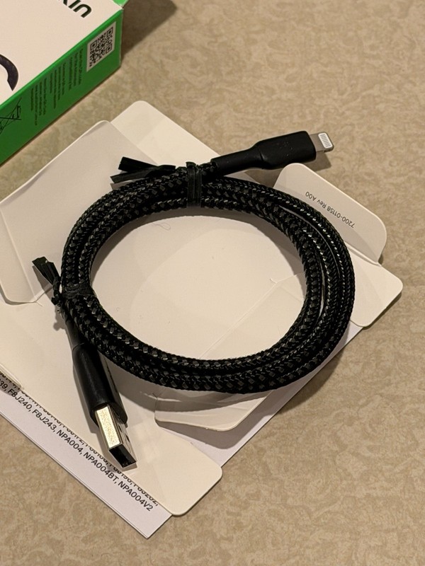 Belkin BOOST CHARGE Braided to USB-A Cable 3.3 Feet - (QUANTITY 2) gallery