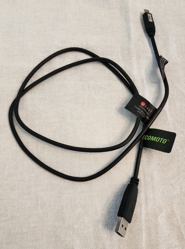 Motorola VCast ECOMOTO Media Manager Micro USB Cell Phone Data Sync Cable