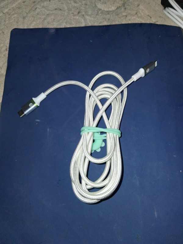 USB-C to 3.5mm Audio Cable White Braided Apple Compatible Less Than 10ft gallery