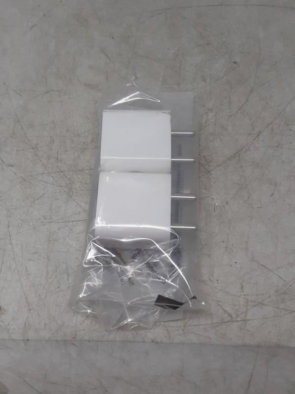 Lot of 2 Apple R-41014800 International AC Power Adapters iPhone Charger A2246 gallery